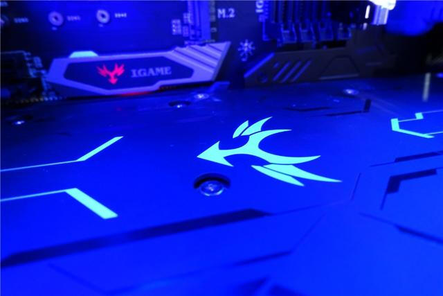 CPU+显卡双水冷，打造光污染主机
