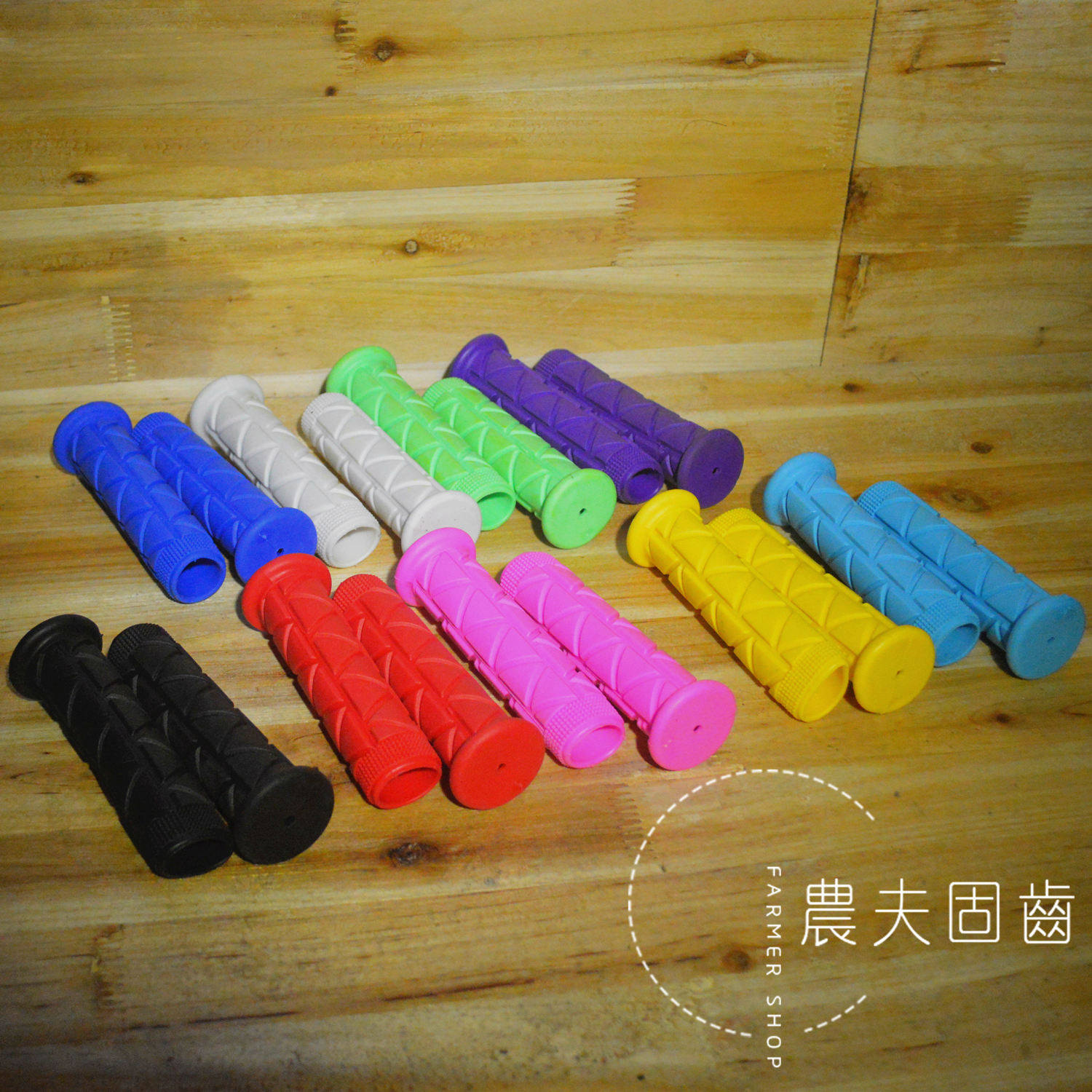 Mountain dead fly bicycle Taiwan gecko rubber triangle handle square 22 2 caliber Yan handle handle sleeve