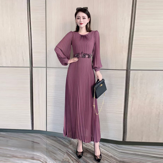 2023 spring new European and American high-end big-name ladies chiffon long-sleeved dress dress women's pleated slim dress