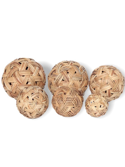 Cuju game prop ball, sepak takraw competition finished product, bamboo weaving handmade goal embroidery ball, ancient football juju ball weaving