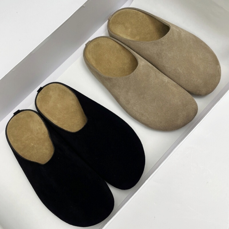 Imported Full Cowhide, 2026 Unisex Mule Shoes with Thick Soles, Retro Closed-Toe Half-Slippers for Women, Birkenstock-Style Outdoor Shoes