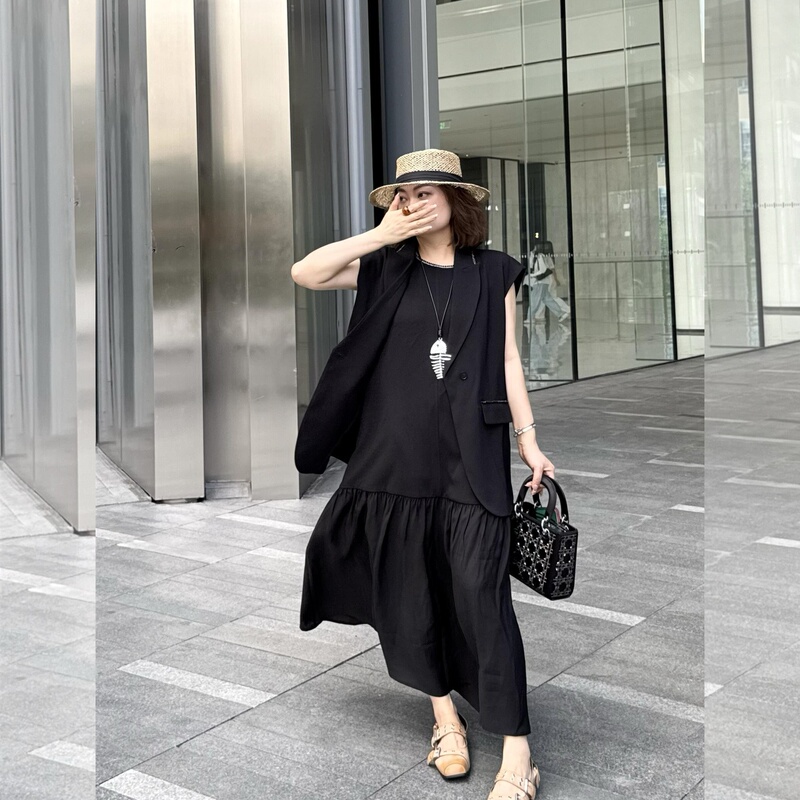 Ye Dafei Ydfstudio Niche Brand Milan Fashion Show European High-Quality Heavy-Duty Color-Blocking Vest + Dress Set