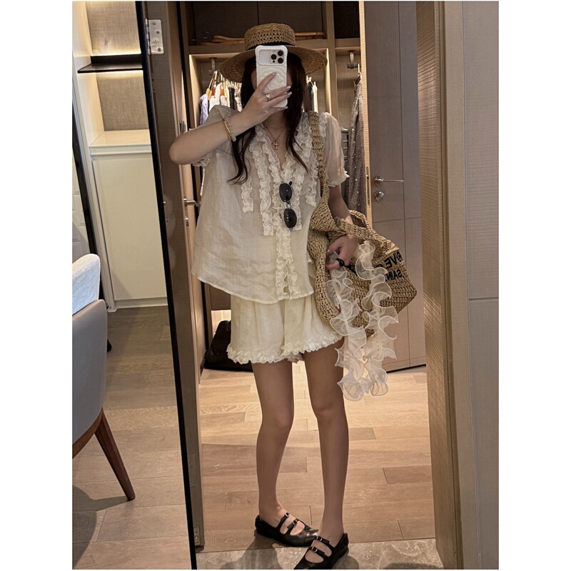 Fille|Ruffled Ramie Suit, High-End French Style Age-Reducing V-Neck Babydoll Top and Shorts Two-Piece Set Fille|Ruffled Ramie Suit, High-End French Style Age-Reducing V-Neck Babydoll Top and Shorts Two-Piece Set