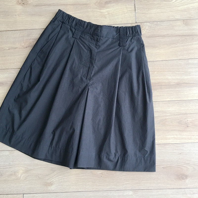 Tang's Store Elastic Waist Mid-High Waist Casual Shorts Tang's Store Elastic Waist Mid-High Waist Casual Shorts