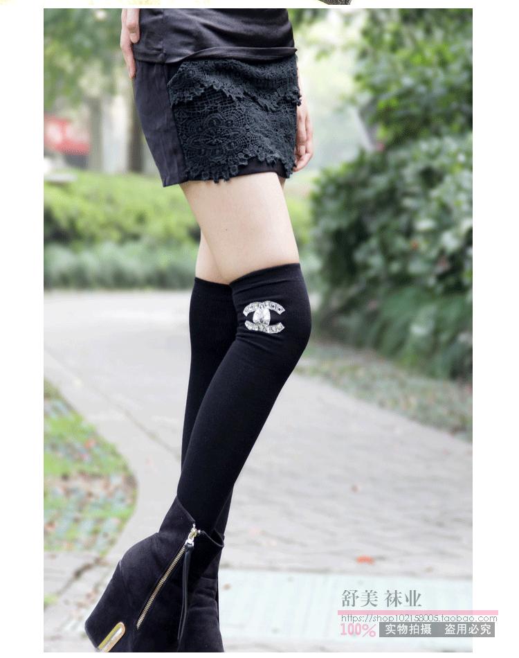 Phiên bản Hàn Quốc của mùa thu và mùa đông vớ đầu gối của phụ nữ dày đặt thời trang ấm áp quần legging dài với mũi khoan cọc nhảy nhảy tất nam giá tốt