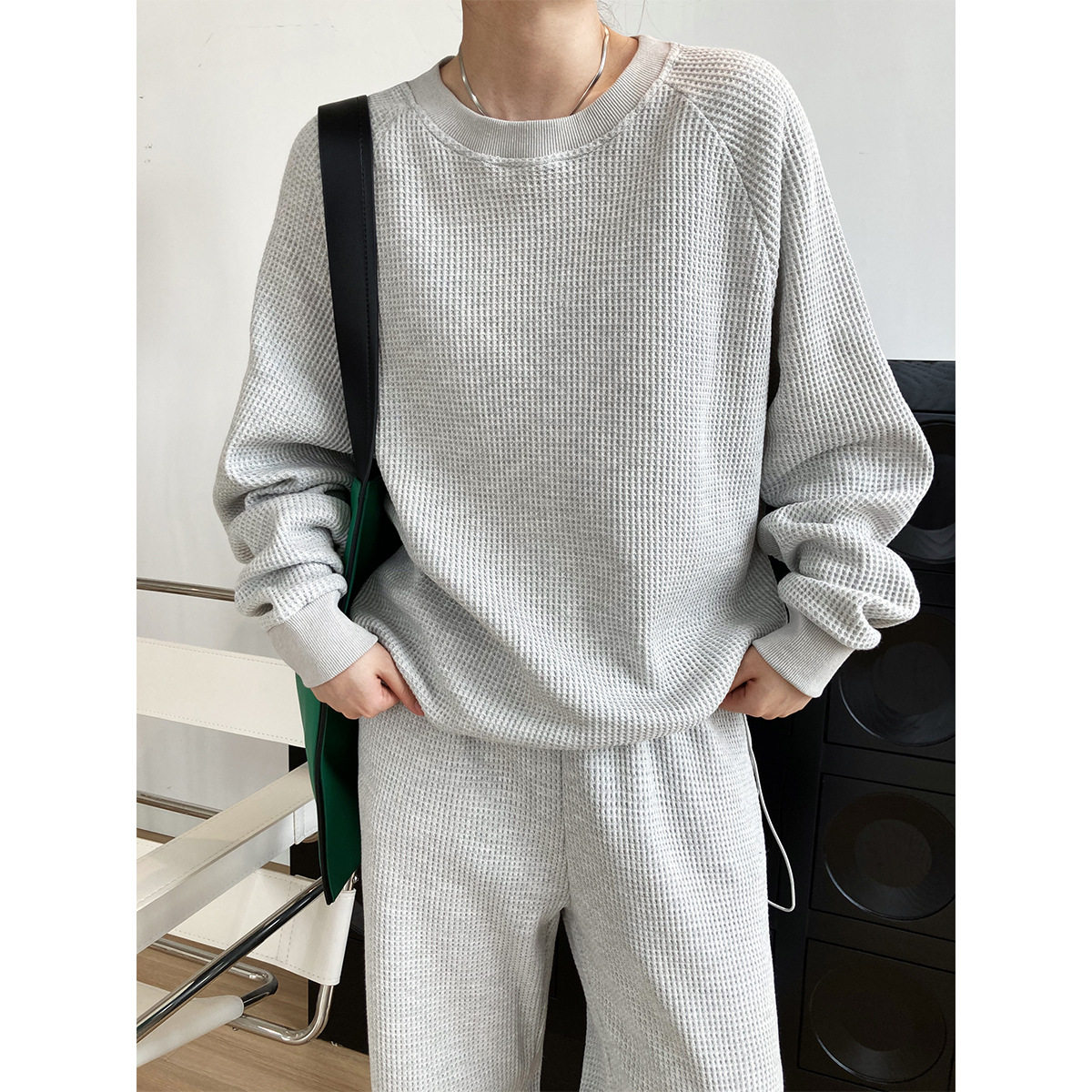 Breastfeeding clothes spring and autumn fashion going out breastfeeding wear Korean version of long-sleeved waffle sweater and pants two-piece suit