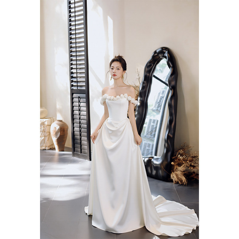 One-Shoulder Simple Light Wedding Dress, Bride's Light Luxury Niche Wedding Satin Veil, High-End Reception Veil Dress for Women