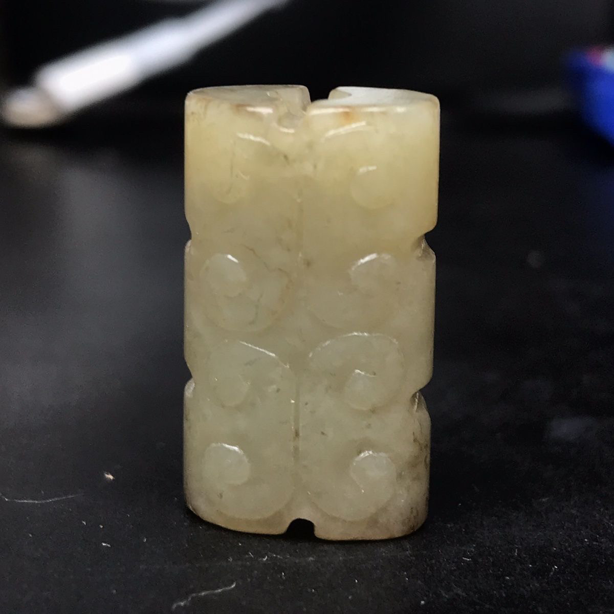 古玉古玩收藏秘籍:揭秘老和田玉与大漆彩绘描金玉韘的魅力-笔搁-淘宝百科网