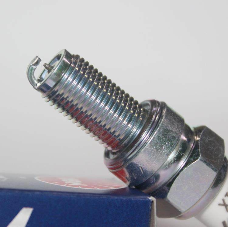 NGK Iridium gold spark plug suitable for GSX-R600 small R GSX-R1000 large R