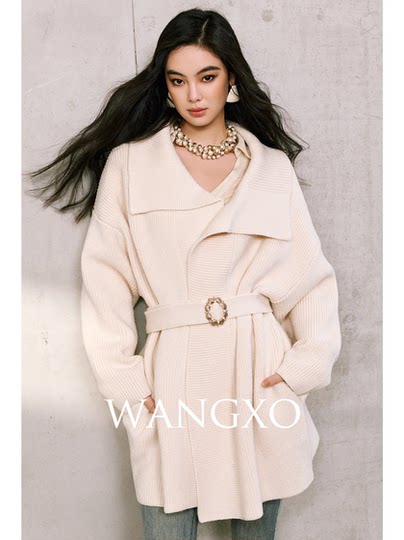 Wangxo｜Luxurious Shiny Silk Modal Thick Knit｜Large Lapel with Diamond Buttons, Tie Waist, Wide-Fit Sweater Cardigan