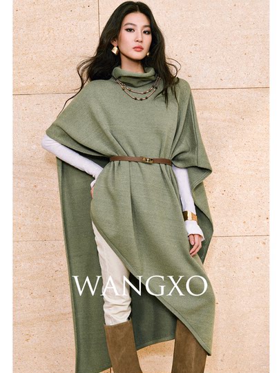 Wangxo｜Gold-Plated Shiny Silk and Soft Wool Coarse Knit Technique｜High-Neck Asymmetrical Hem Long Cape