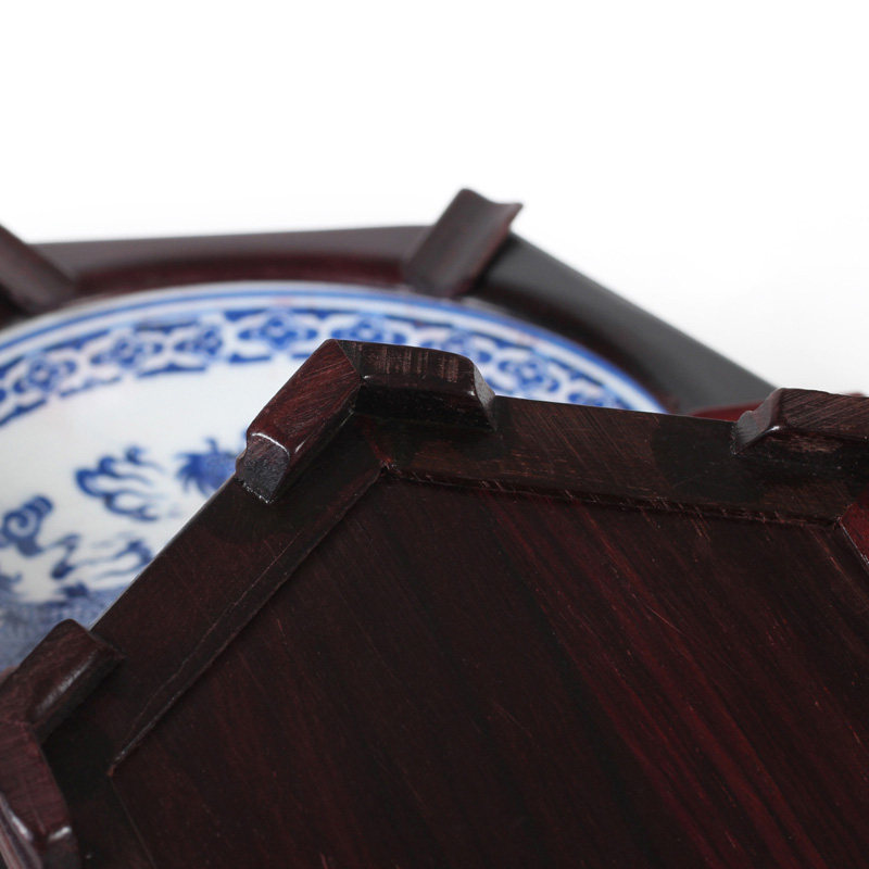 ľʯ��Լ�໨�������̻Ҹ�2012090668a