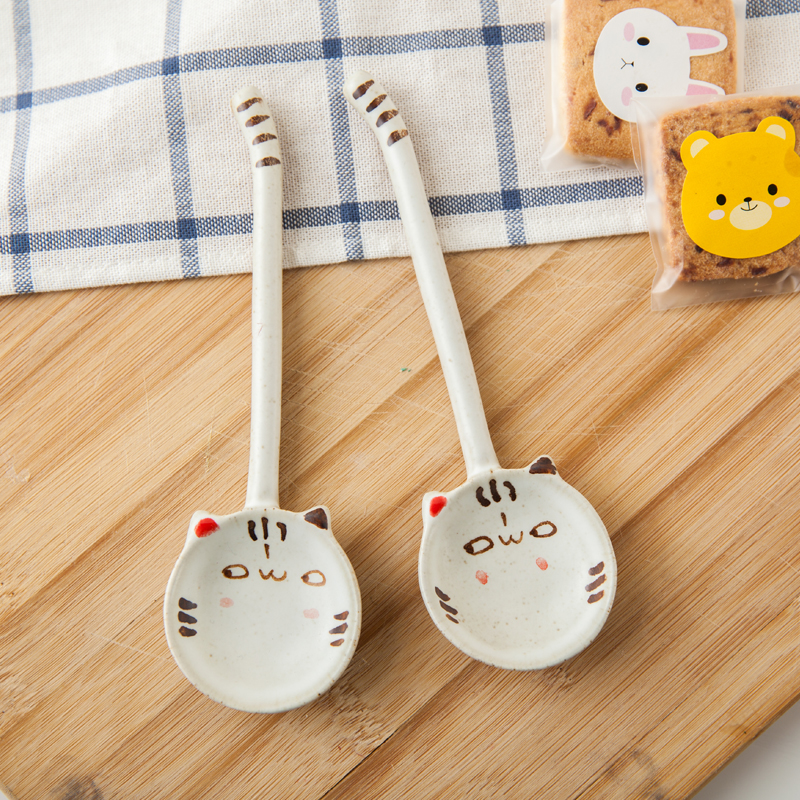 Cute cat Japanese cartoon handmade ceramic tableware spoon rice spoon spoon creative cute hand-painted long handle porcelain spoon