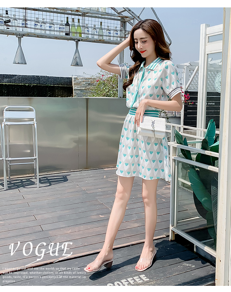 VK旗艦店 韓系愛心印花條紋洋氣時尚顯瘦套裝短袖裙裝