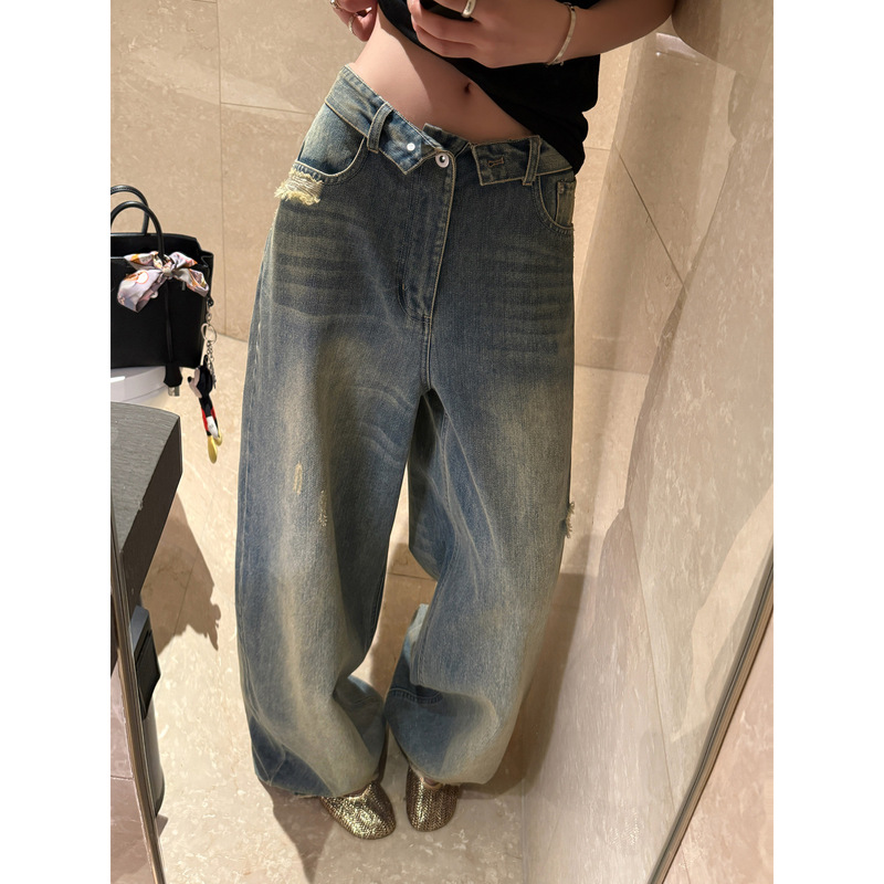 Troll Fashionable Must-Have Vintage Distressed Washed Denim Cuffed Jeans for Women, New for Autumn and Winter 2026 Troll Fashionable Must-Have Vintage Distressed Washed Denim Cuffed Jeans for Women, New for Autumn and Winter 2026