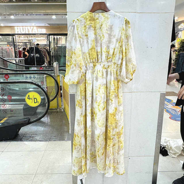 ຄວາມງາມຢ້ຽມຢາມ 886919H Heavy Industry Pearl Trim V-neck Three Quarter Sleeve Elastic High Waist Floral Chiffon Midi Dress