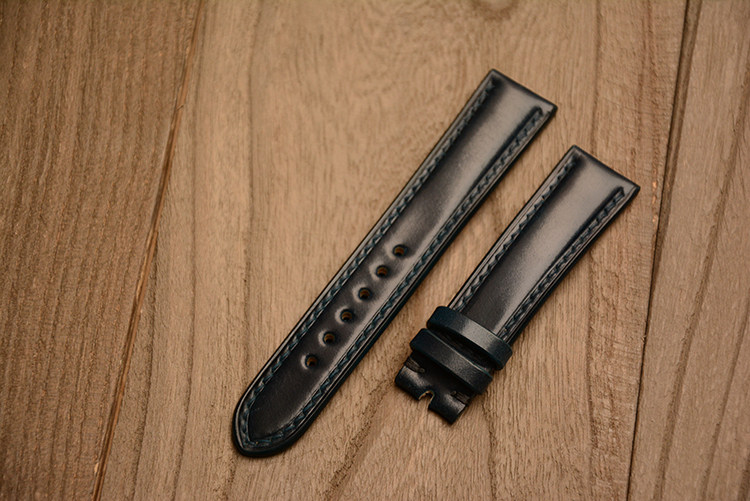 Pure hand deep sea blue American Horween Cordovan horse hip strap offers a variety of customizations