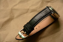 Select right hand - made American crocodile with buttock - coated strap