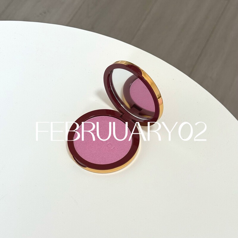 [in Stock] Gucci 2025 Christmas Limited Edition Highlighter Blush 06 Little Monkey Recommended