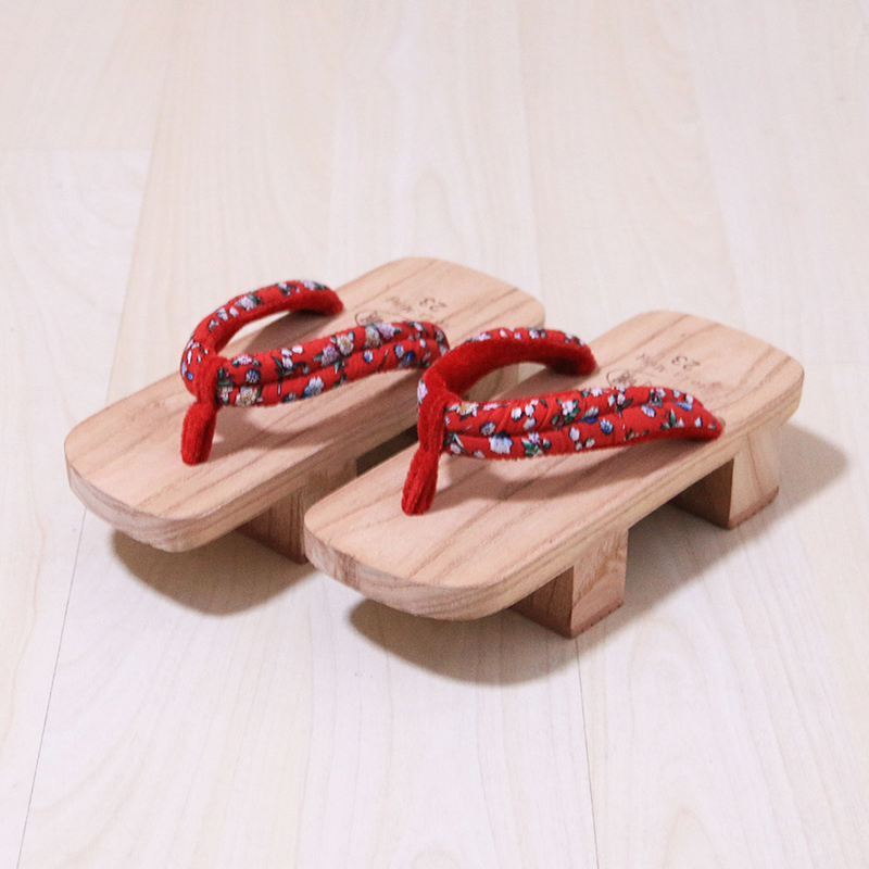 Olimin Japanese-Style Two-Toothed Clogs for Men and Women, Couple's Herringbone Wooden Slippers, Women's Summer Clogs, Wooden Slippers 