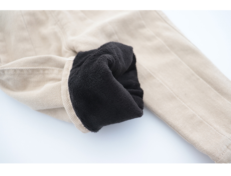 Mẫu áo thu đông 2018 cho bé trai 3 tuổi 4 bé gái cotton màu be đen dài 5 trẻ em cộng với quần cashmere 6 đồ bộ cho bé gái