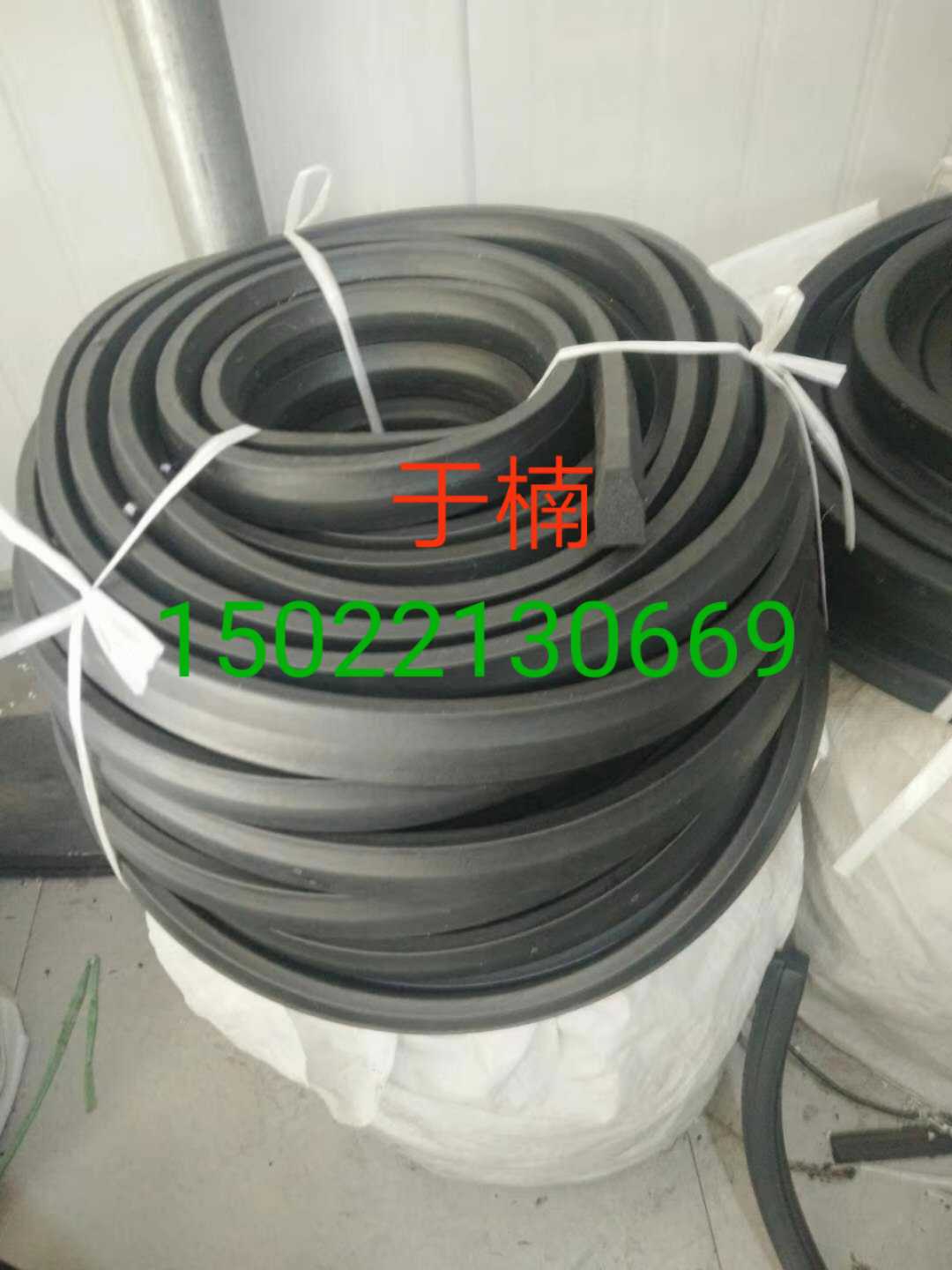 T字型胶条 三元乙炳发泡胶条 抱砖机胶块球磨机衬板 蒸压釜密封圈