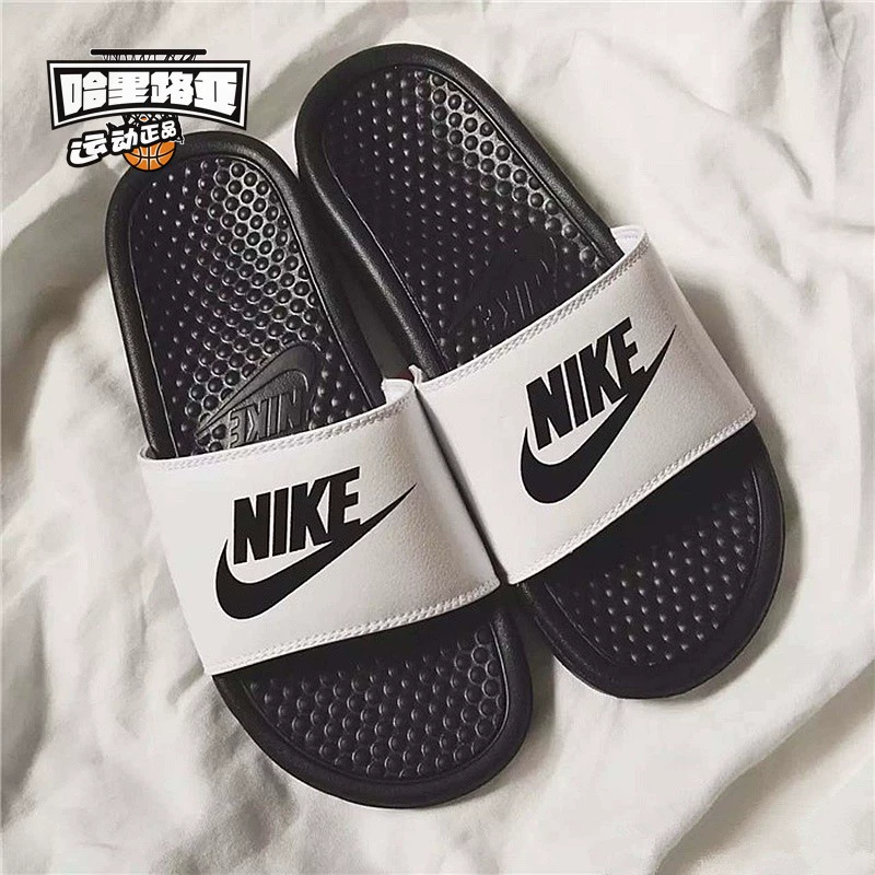 Hallelujah Nike Benassi Nike màu đen và trắng slippers dép xu hướng thể thao 343880-100