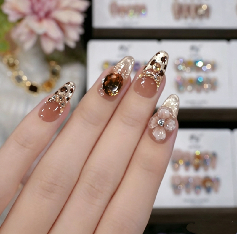 [Leopard Print Sunset] New Style Handmade Wearable Nails with a Light Luxury Leopard Print Cat Eye Effect, High-End Feel, and Skin-Brightening Wearable Nail Art