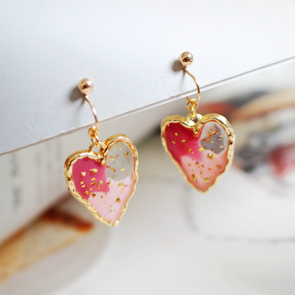 New handmade Korean style painless silicone mosquito coil ear clip invisible ear hole love-shaped contrast earrings earrings