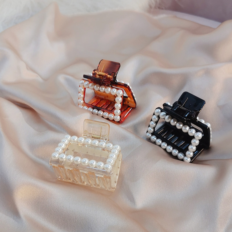 100 Hitch Pearl Rear Brain Spoon Pan Hair number Grip Clip Minimalist Around Sea Bath Grip Haircut Hair Accessories Shark Clip