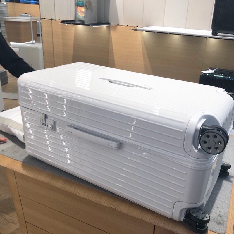 International Flight Checked Luggage Suitcase 30inch Large Capacity Checked Password Lock Suitcase Aluminum Frame Travel Sturdy Durable Universal Wheels International Flight Checked Luggage Suitcase 30inch Large Capacity Checked Password Lock Suitcase Aluminum Frame Travel Sturdy Durable Universal Wheels