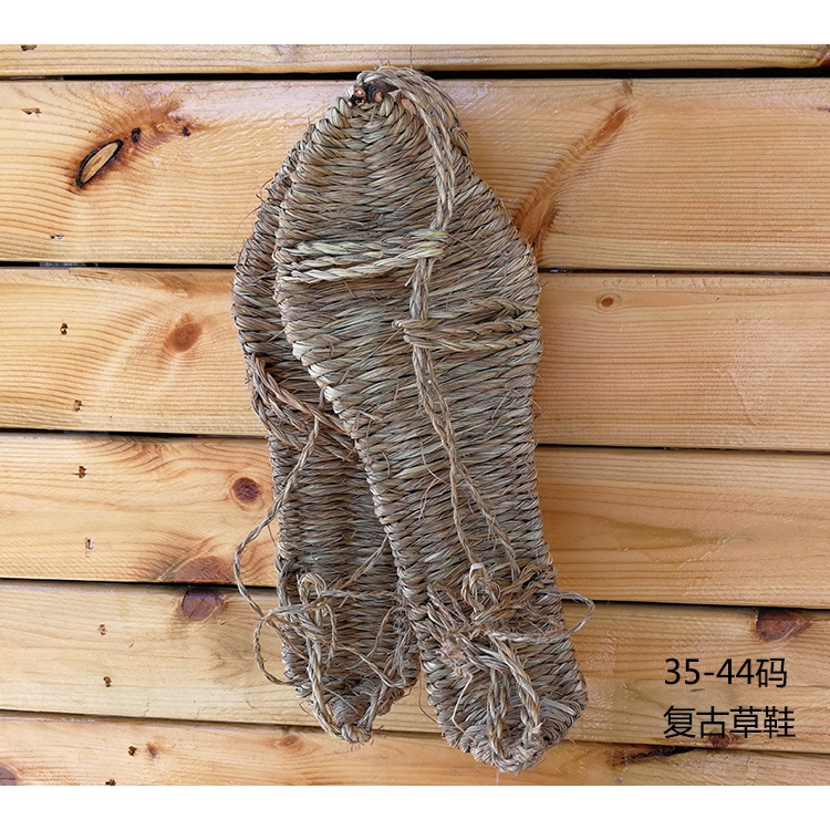 Red Army Changzheng Straw Shoes, Straw Hat, Restaurant Farmhouse Decorative Straw Shoes, Hand-Woven Red Army Dance Performance Straw Shoes