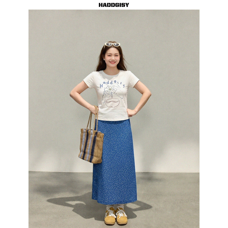 Zeng Xiaoxian Plus-Size Women's Clothing White T-Shirt Short-Sleeve Top Blue Floral Skirt Two-Piece Set for Slightly Chubby Women Summer