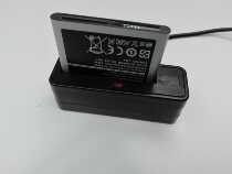 Apply Samsung W2013 battery charger GT-B9388 electric board seat charging EB645247LU mobile phone E400S