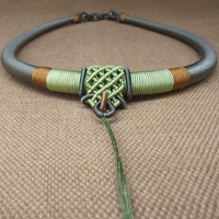 Глубокий армейский зеленый ожерелье