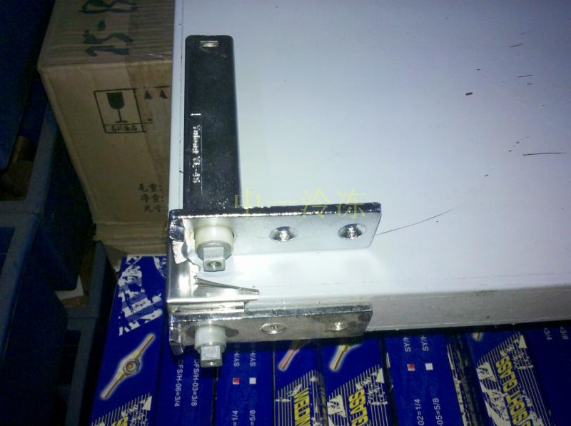 Freezer Automatic shutter Snowcase door refrigerator hinge back refrigerator door hook door door core