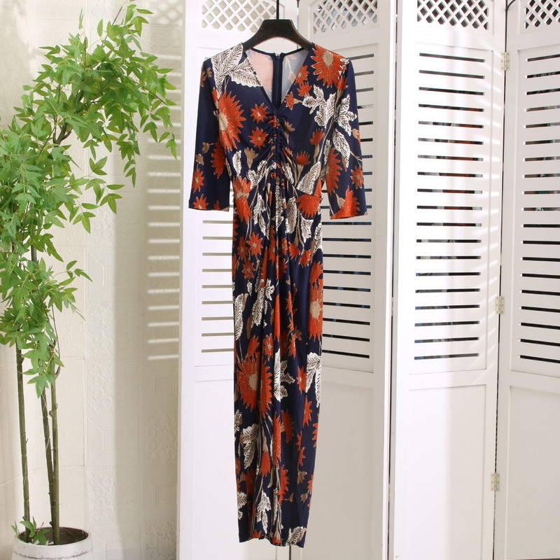 Positive ~ Fabric D ~ Beautifully Show Your Body! Cool, Breathable and Comfortable Four-Way Stretch V Neck Waist Dress