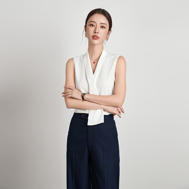 Spring and Autumn Style High-End Professional Suit Inner Top Ol Suit Base White Sleeveless Camisole Shirt for Women Spring and Autumn Style High-End Professional Suit Inner Top Ol Suit Base White Sleeveless Camisole Shirt for Women