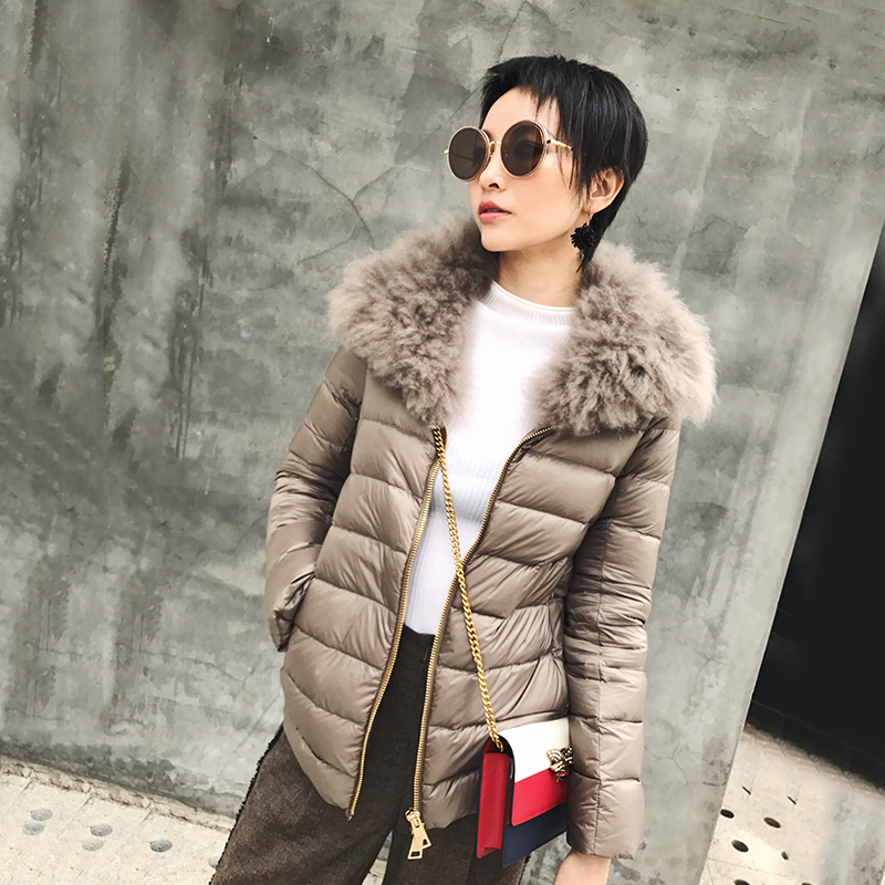 特-三千自制 难以言述の美好 羊绒毛领95白鹅绒意式外套 BV850