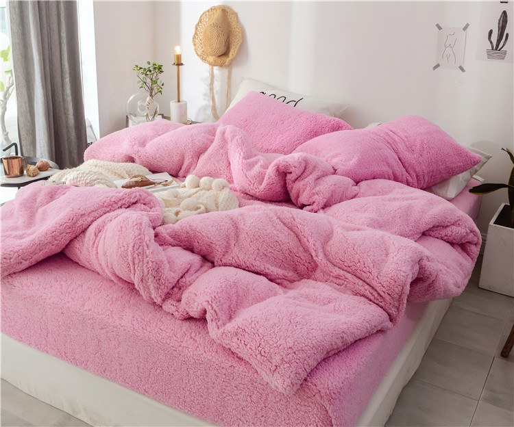 Chăn che 1,5m lưới lông cừu màu đỏ san hô 1.8 đơn hai mặt bằng da cừu bốn mảnh dày đơn mảnh mùa đông chăn muji mùa hè