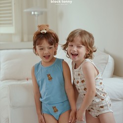 Xiao Hei Toto Niche Boys Summer Summer Board Children Modal sleeveless top Small vest bottoming vest outside wearing