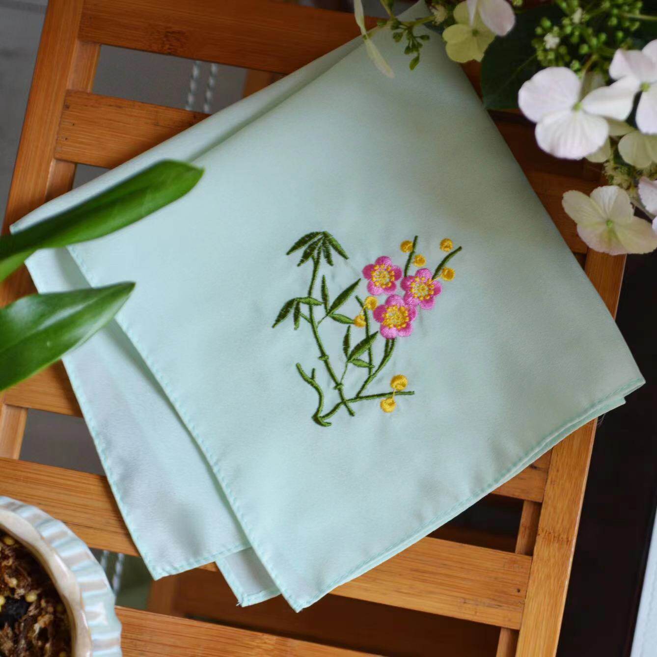💖优雅复古：丝绸绣花旗袍手绢丝帕 💐-手帕-淘宝好物网