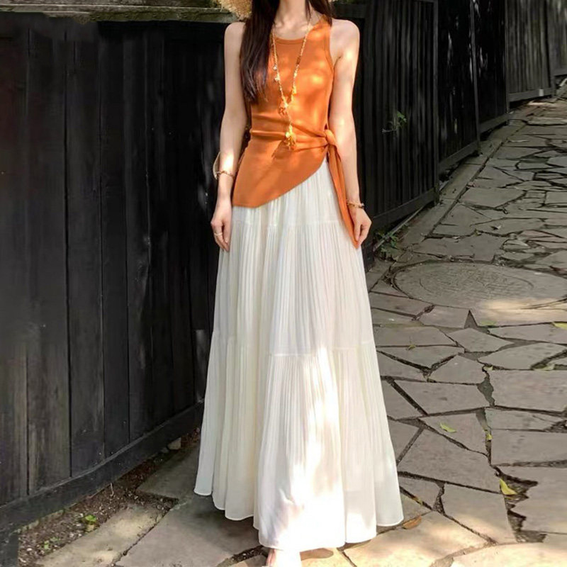White Pleated Midi Skirt for Women, Summer 2026 New Style, Light Luxury, High-End Feel, Vacation Style Long Skirt, Waist-Cinching, Slimming, Flared Skirt