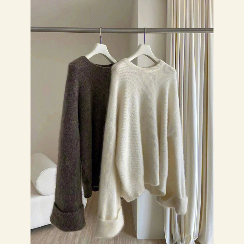 Autumn and Winter Soft and Cozy Japanese-Style Gentle and Lazy Sweater, White Raccoon Fleece Round Neck Loose Pullover Knit Top for Women