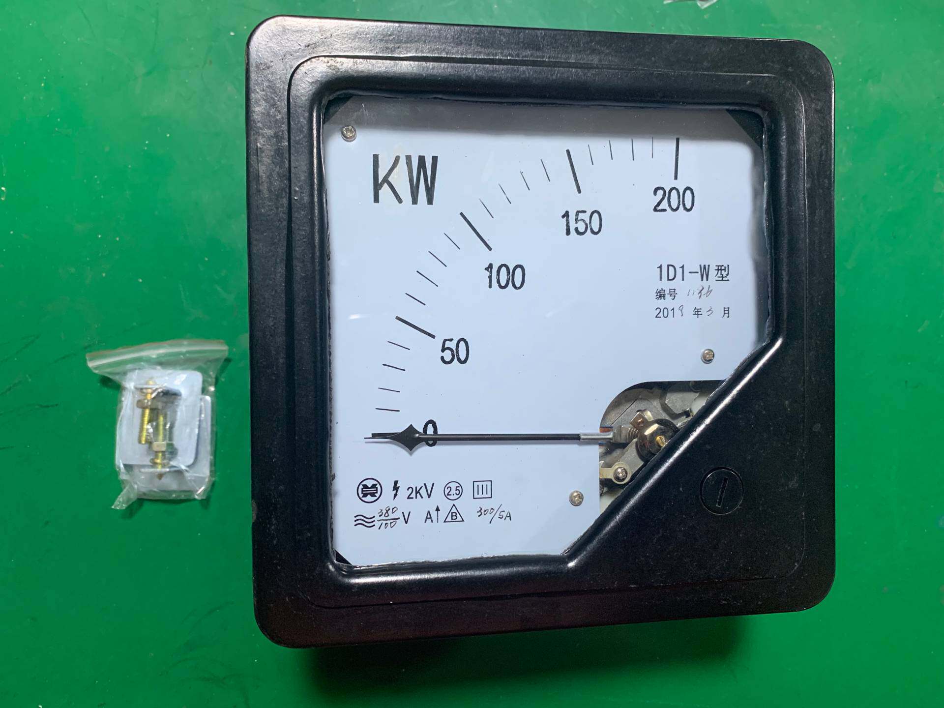 Direct sales 1D1-KW MW finger-type power meter 380V three-phase AC power meter for Yangtze meter manufacturer