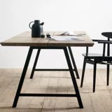 Светлый лофт из чистого массива дерева, роскошный офис, длинный стол для встреч, магазин одежды, верстак, магазин с дисплеем, столом для каллиграфии и рисования