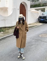 Желтовато-коричневый