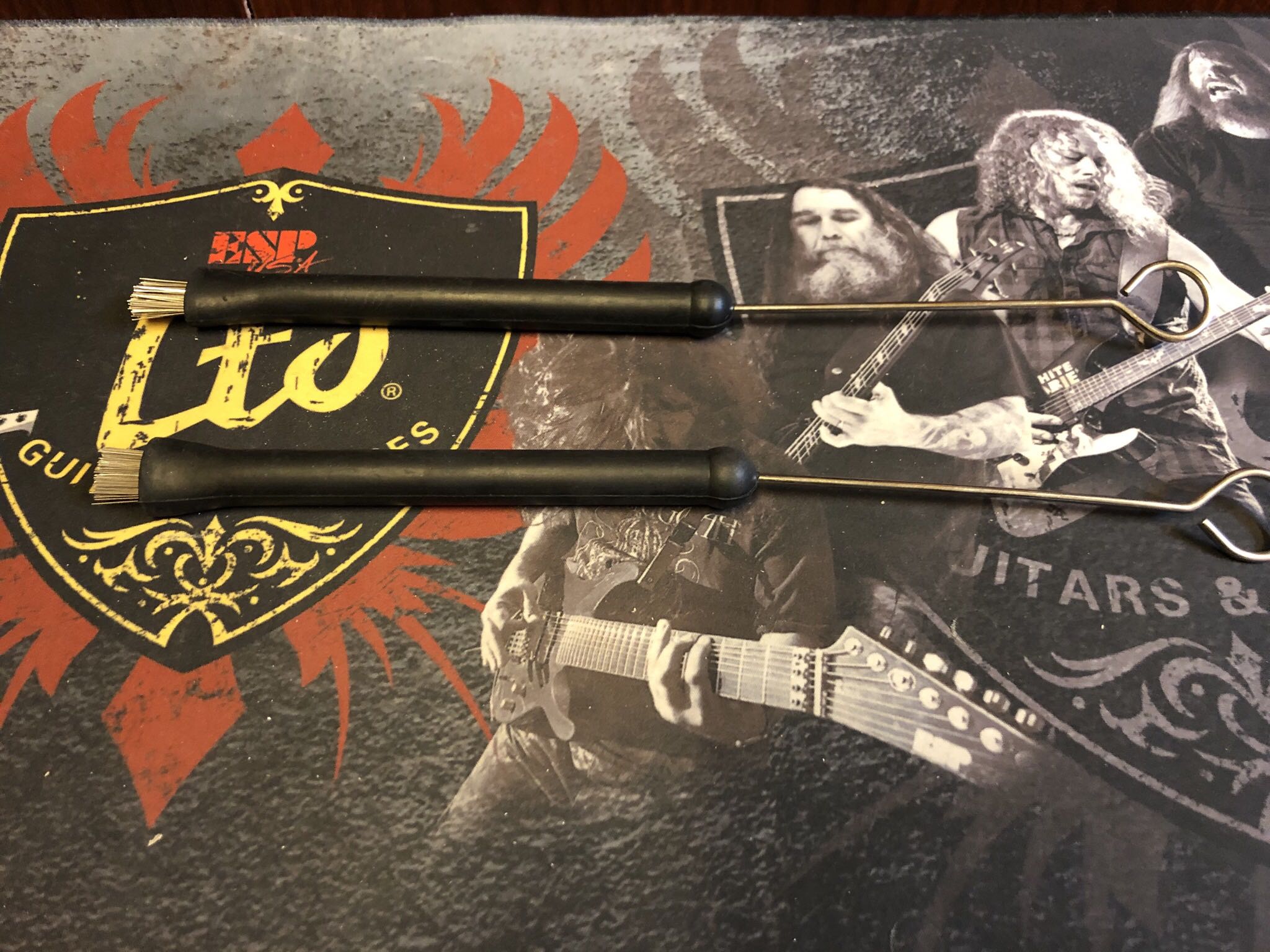 Drum brush two scales adjust the area of the brush quite practical drum brush