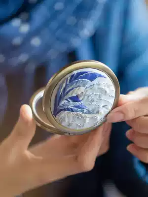 Wang's hand creates shark weeping beads DIY embroidery material bag makeup mirror mouth gold Portable small mirror folding