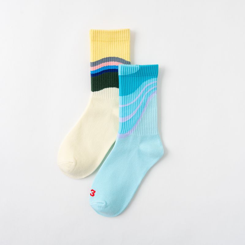 Socks men's midbarrel socks with trendy streets personality hip hop basketball sports socks teenagers high cylinder Chauffins blue